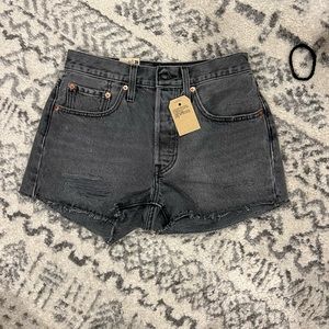 Washed black Levi shorts